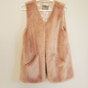 Faux fur pink vest Zara size 13-14 (small)
